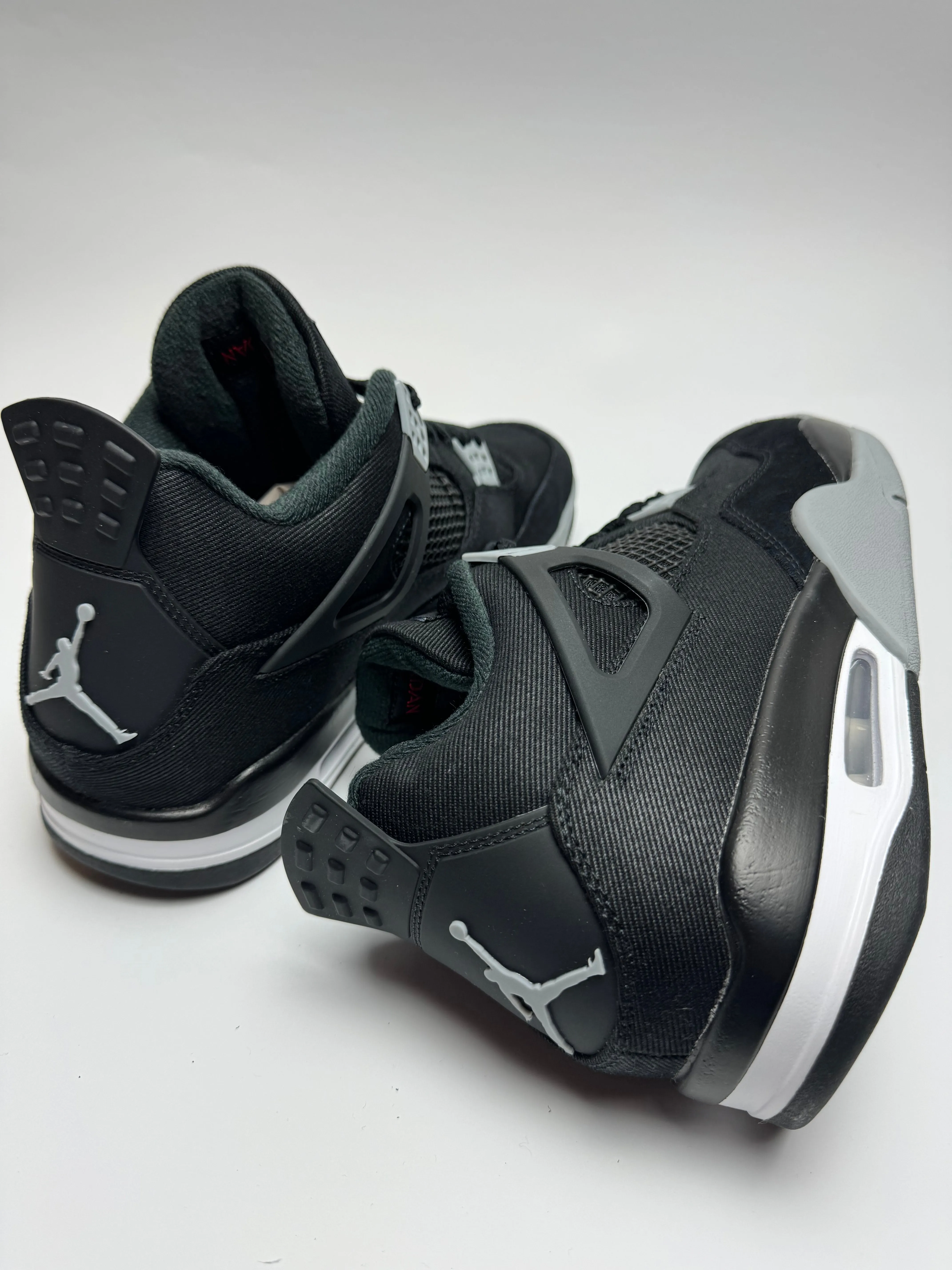 Air Jordan 4 Retro SE "Black Canvas"