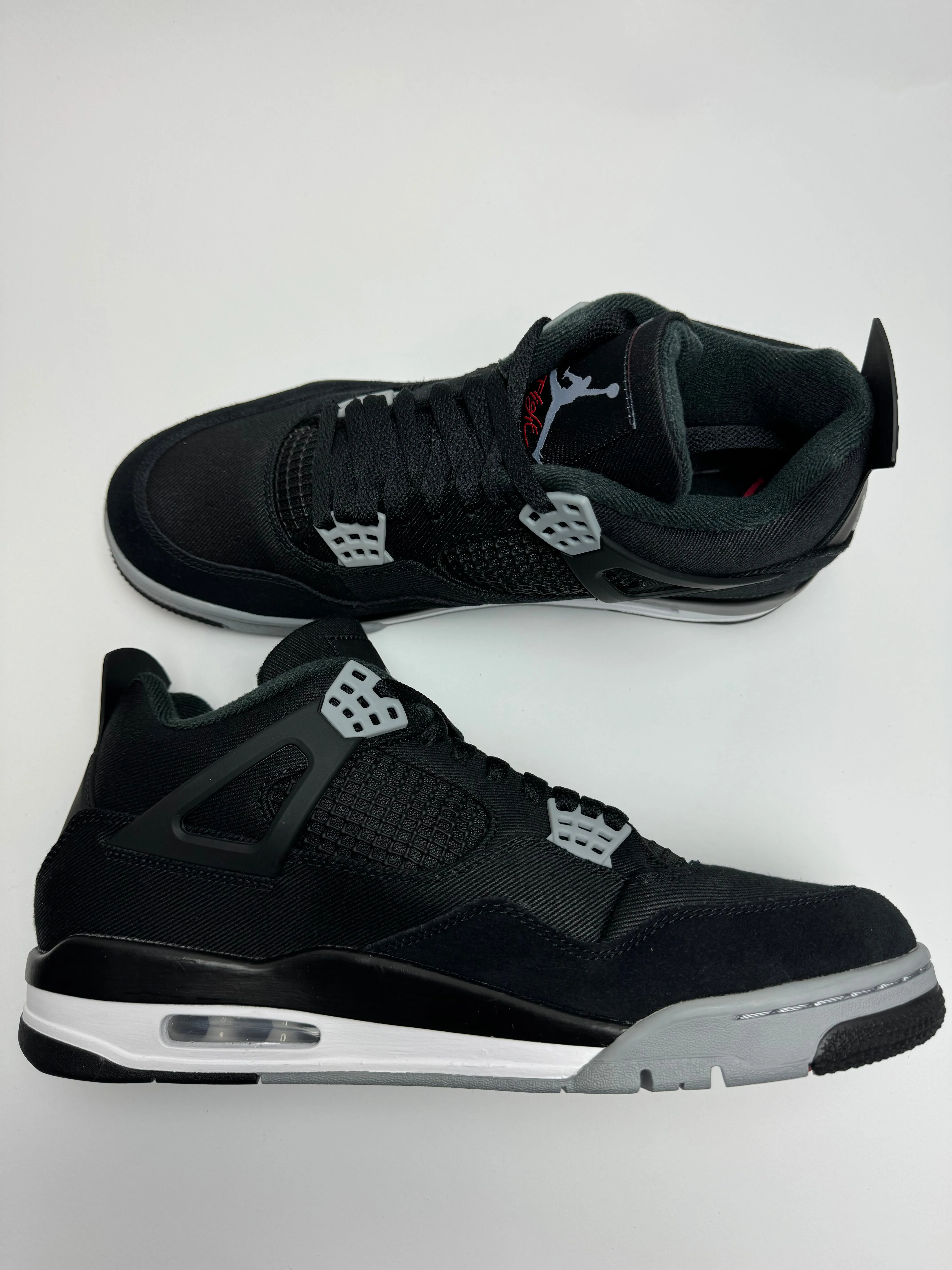 Air Jordan 4 Retro SE "Black Canvas"
