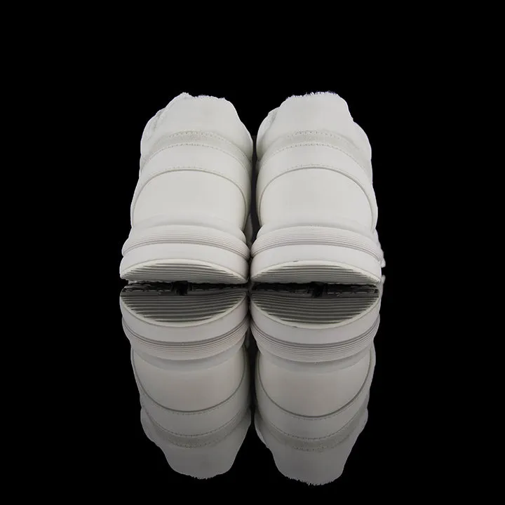 CC Sneakers Satin Suede
