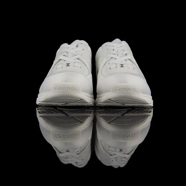 CC Sneakers Satin Suede