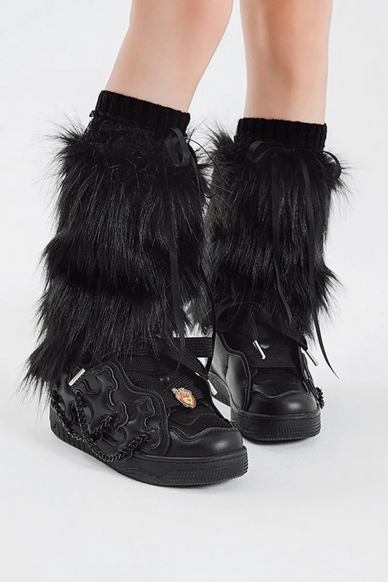 Cross Chain Black Sneakers