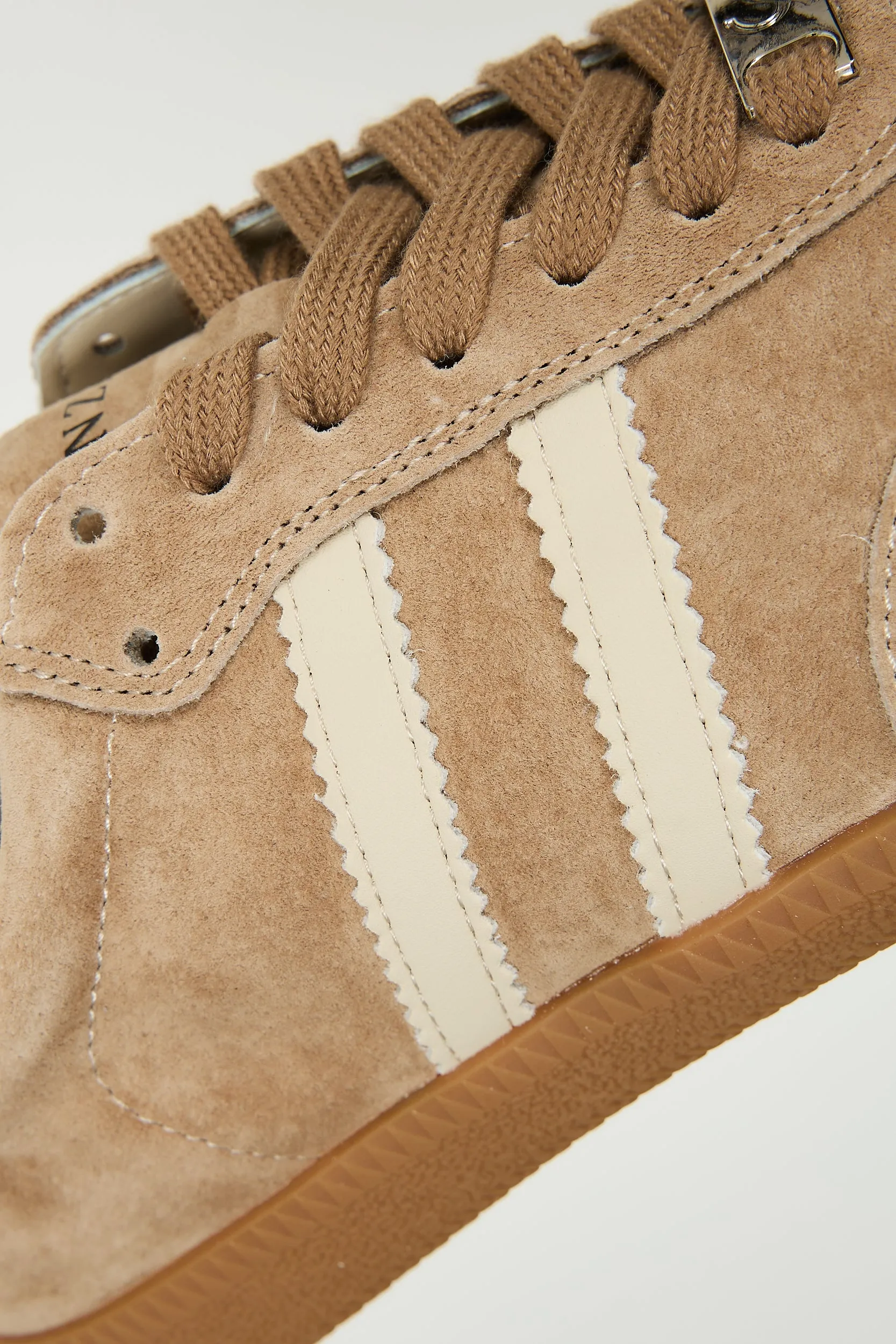 Delta Retro Khaki