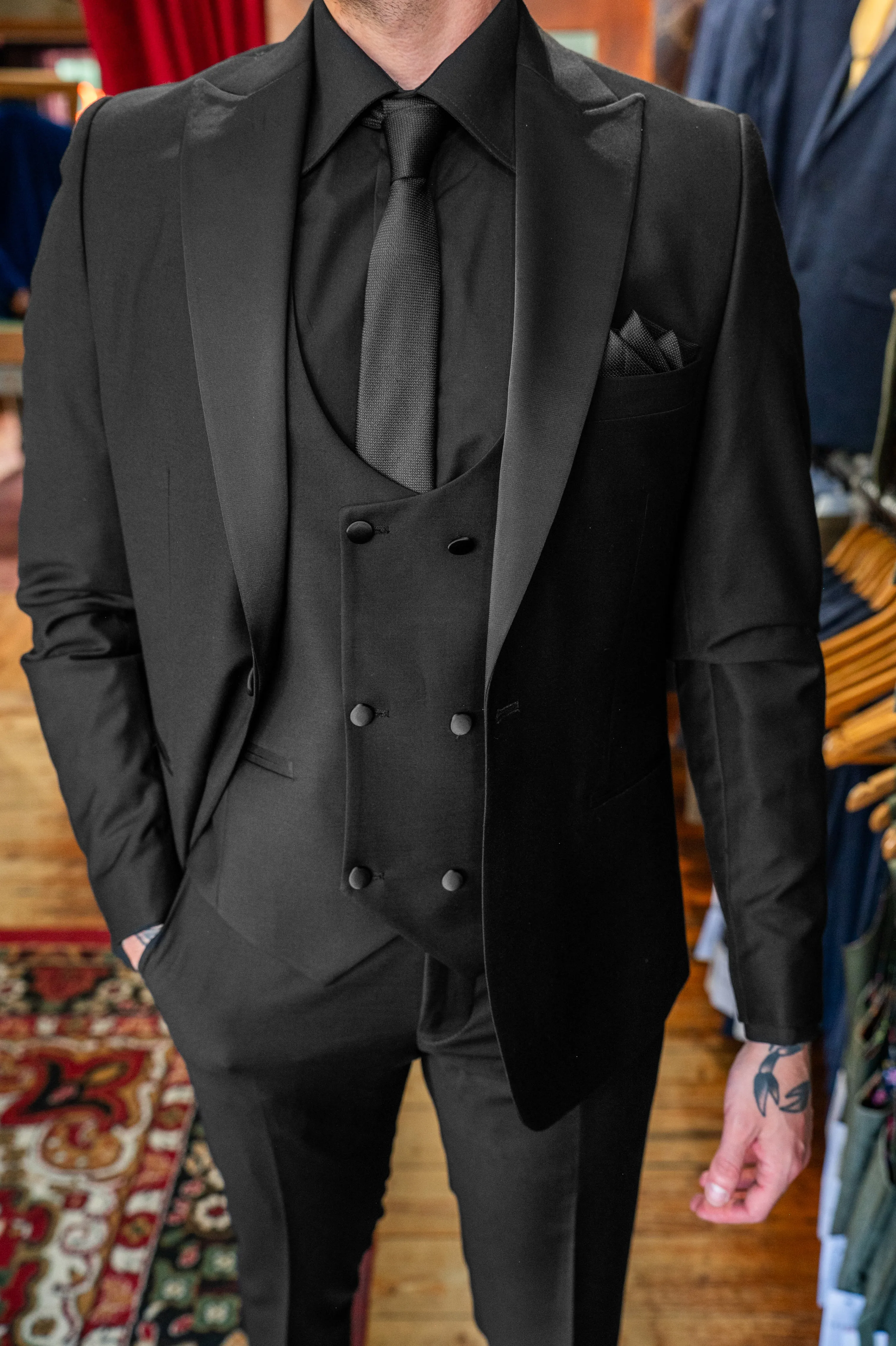 Full Black Formal Look