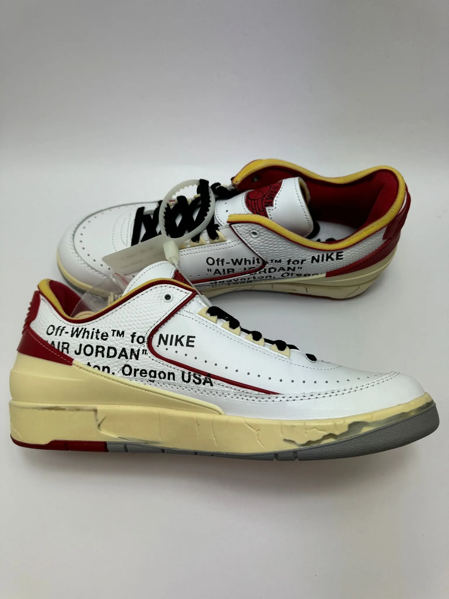 Jordan 2 Retro Low SP "Off-White White Red"