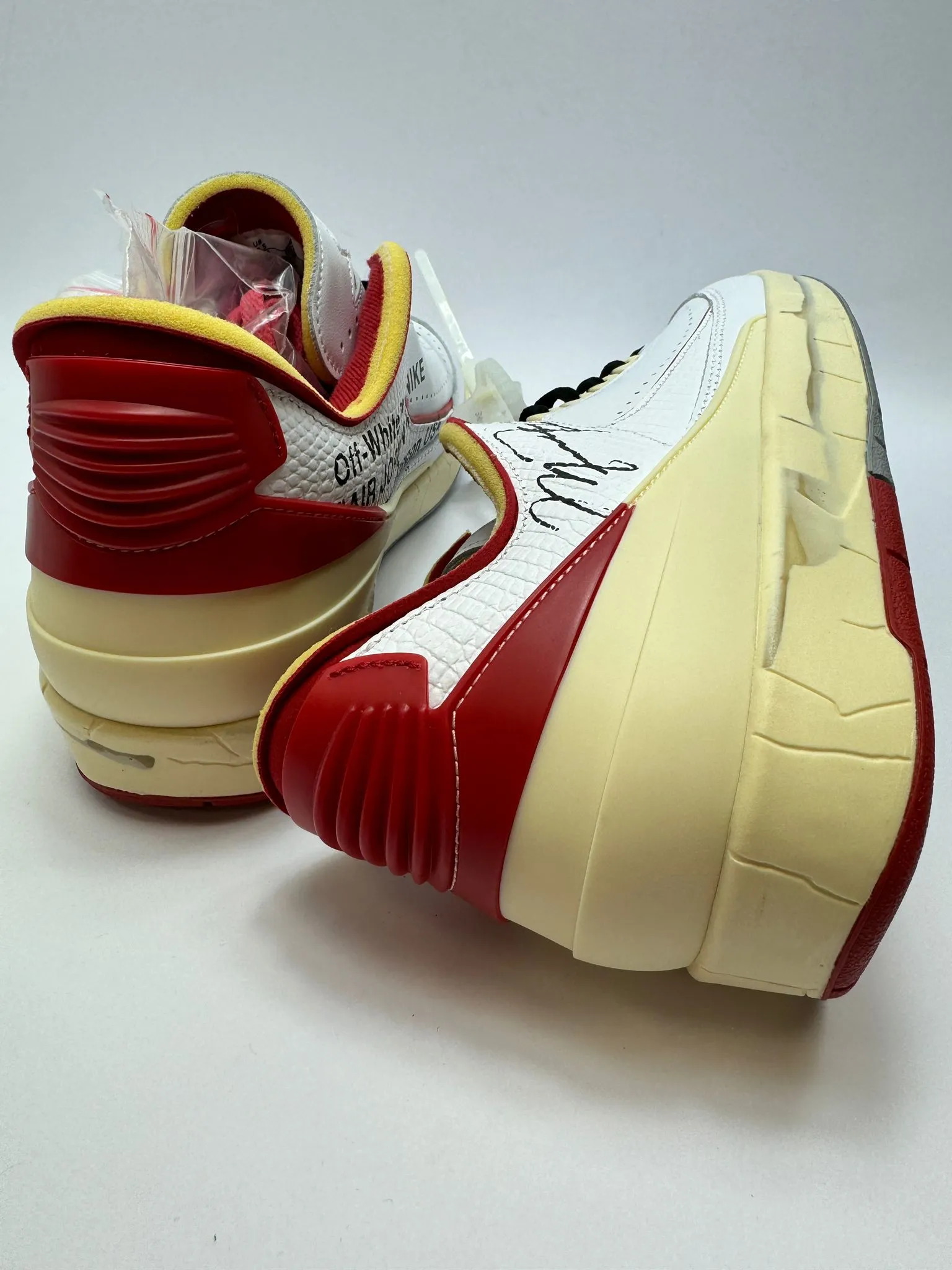 Jordan 2 Retro Low SP "Off-White White Red"