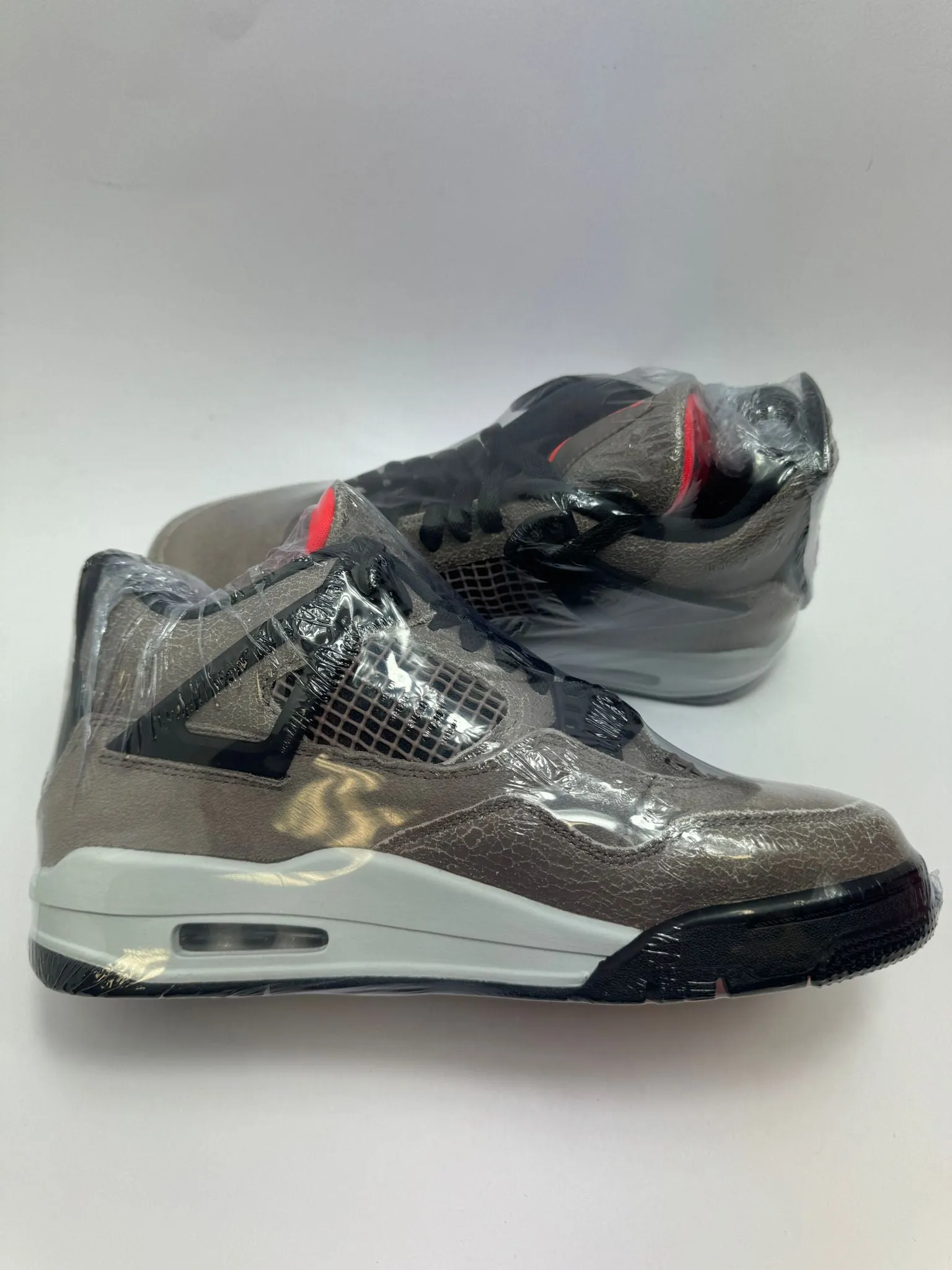 Jordan 4 Retro "Taupe Haze"