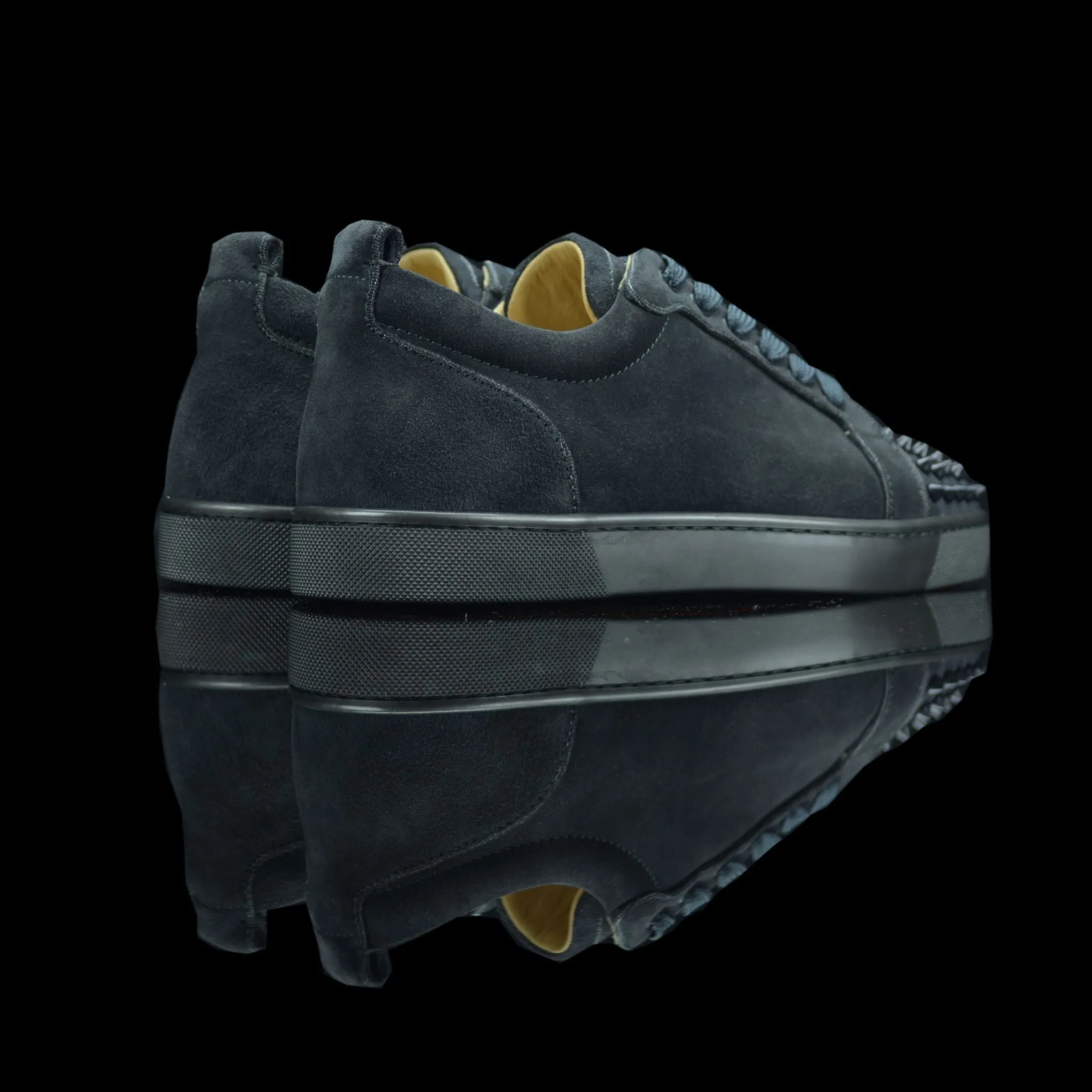 Louis Junior Orlato Flat Spikes Suede Velours