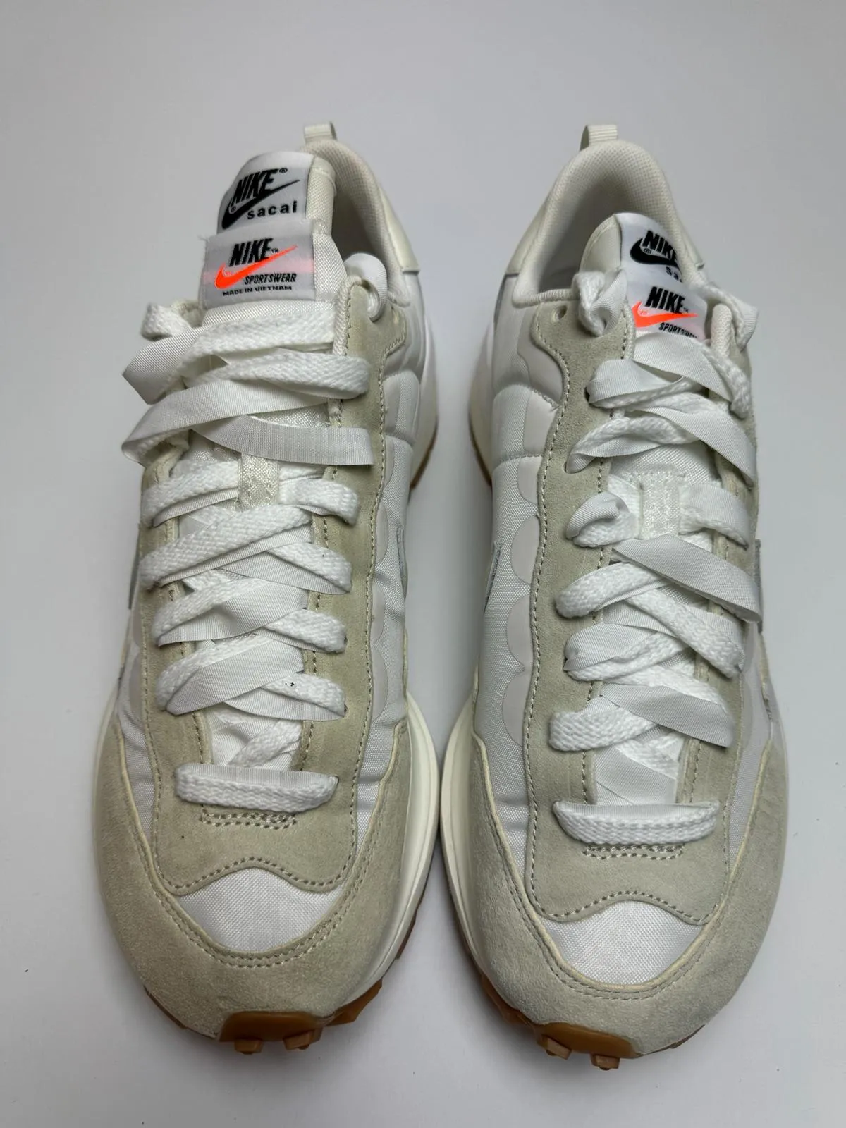 Nike Vaporwaffle "sacai Sail Gum"
