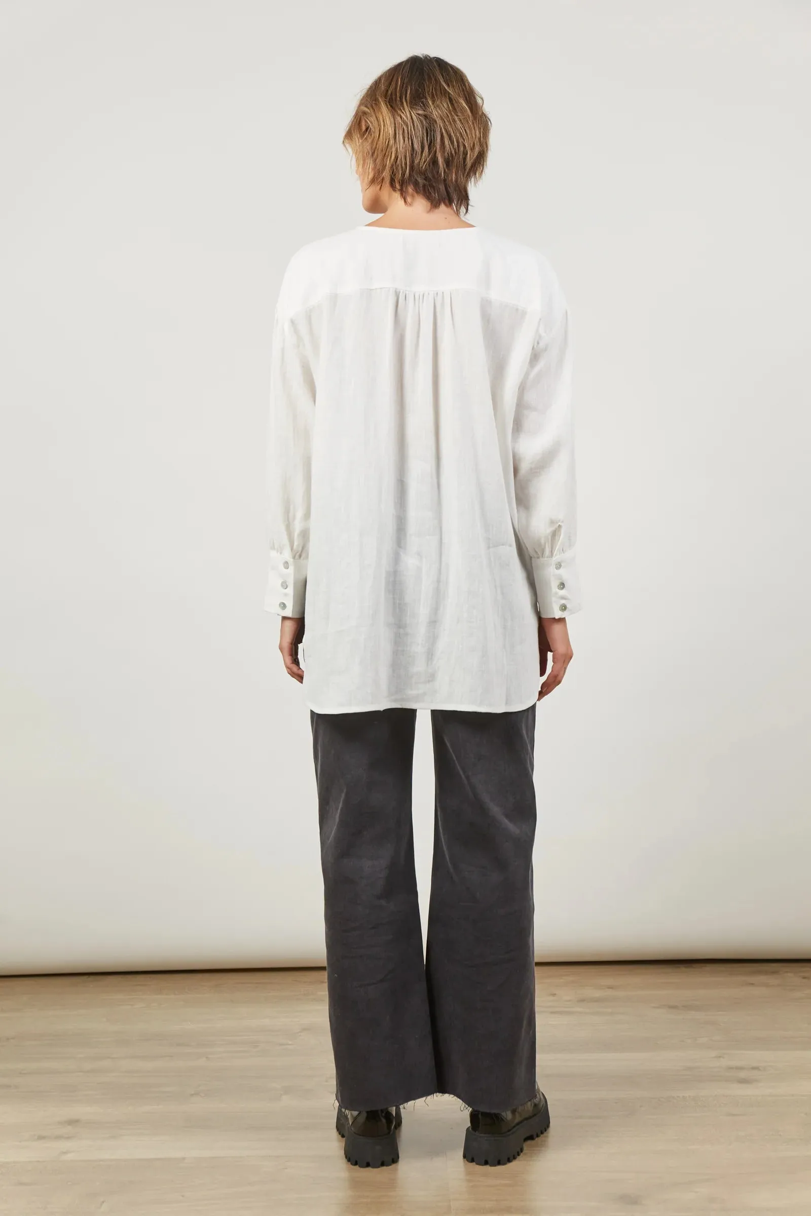 Panorama Blouse - Dove - ISLE OF MINE