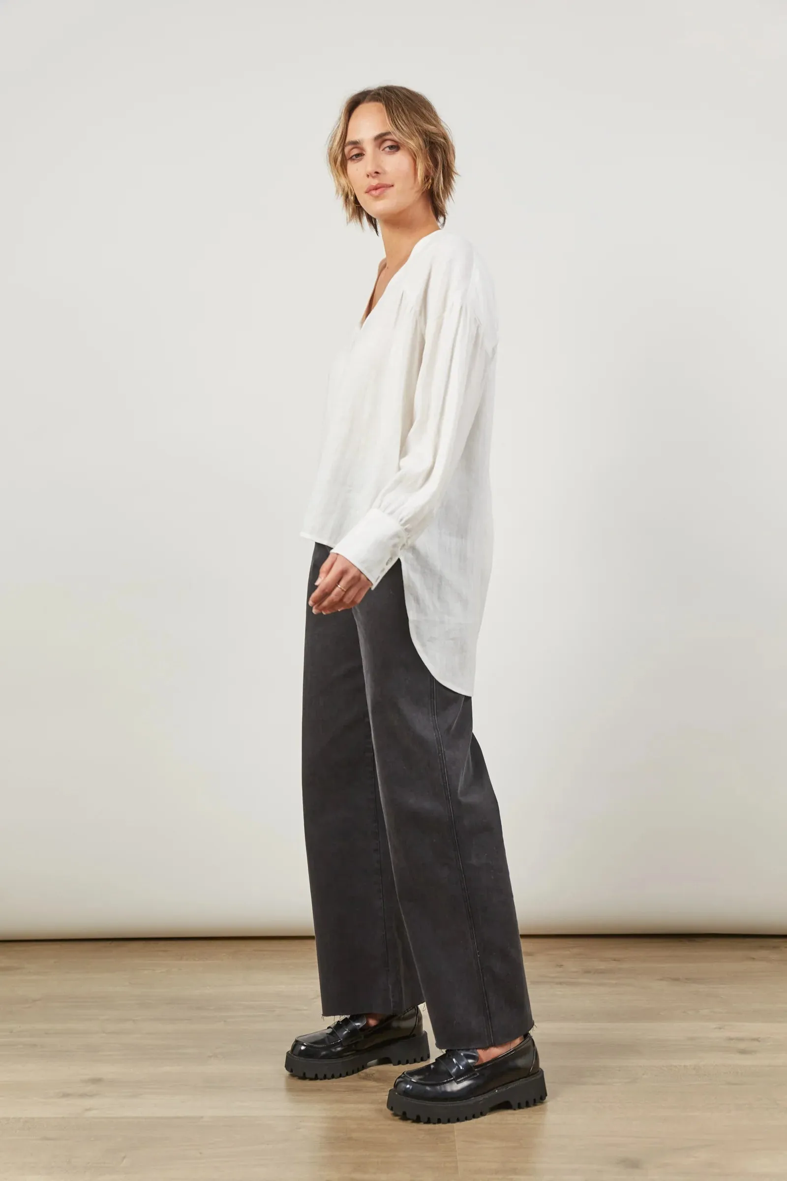 Panorama Blouse - Dove - ISLE OF MINE